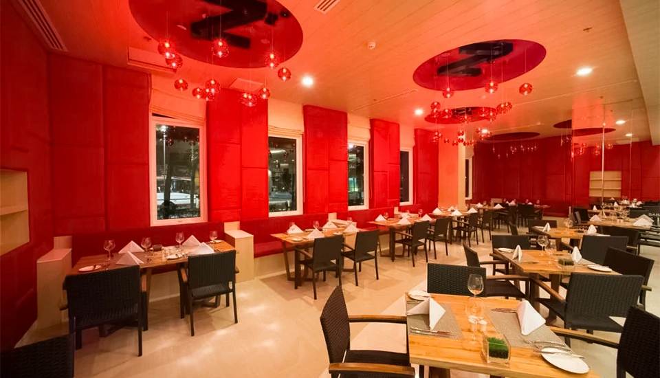 هتل اسلیپ ویت می پوکت